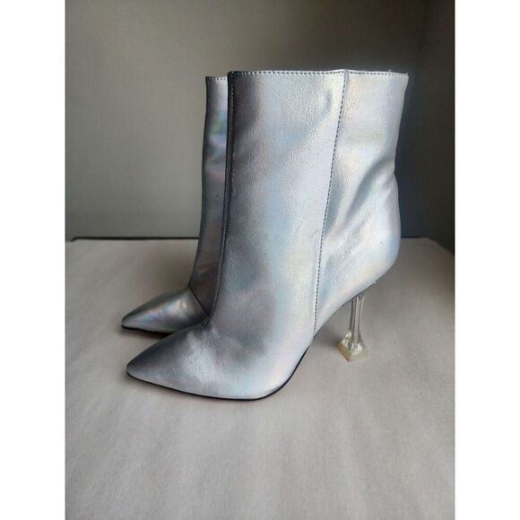 Nine West Women's Tonight3 Leather Ankle Boot in Iridescent Silver Size … - Picture 1 of 10